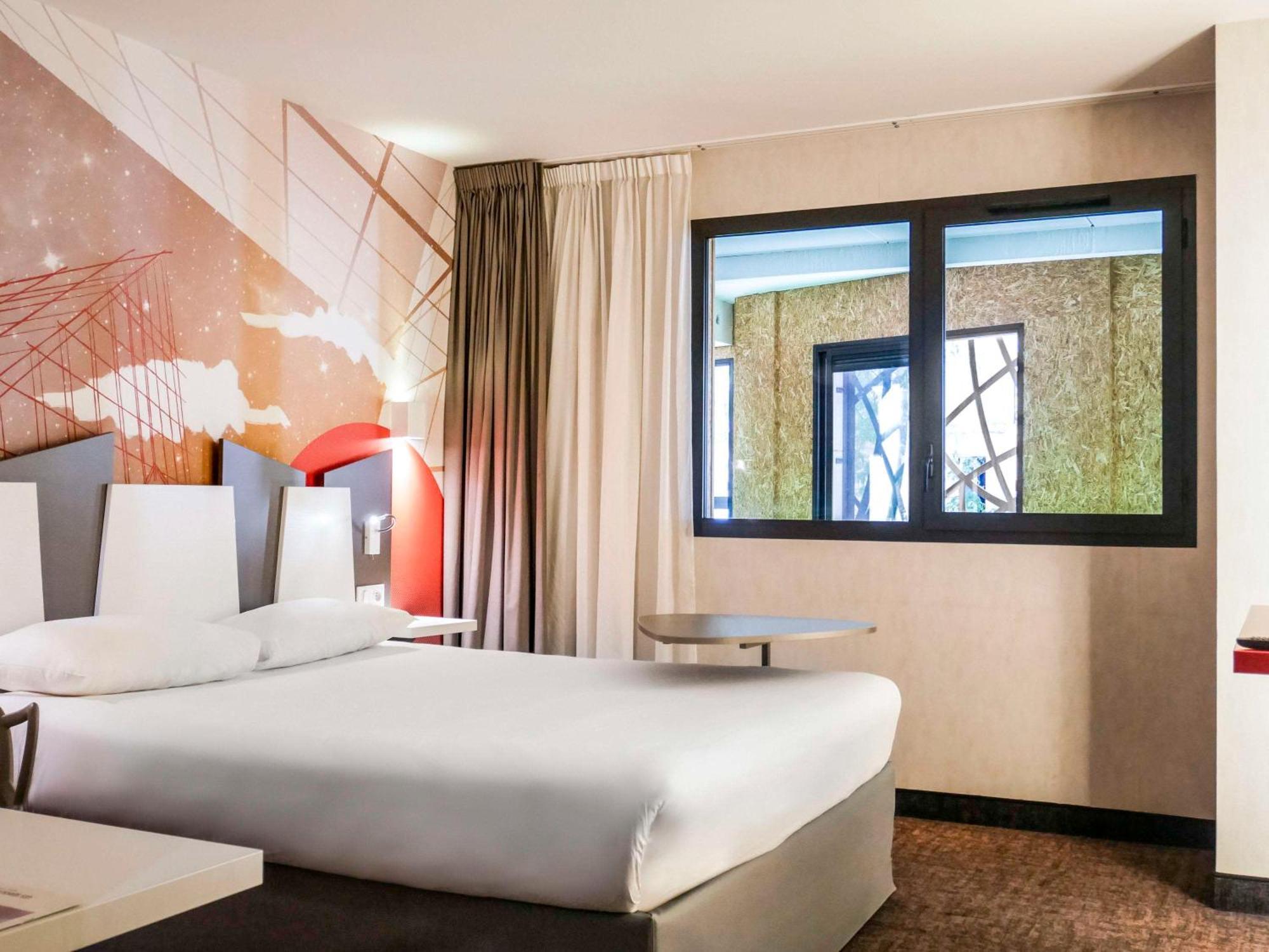Ibis Styles Poitiers Centre Hotel Exterior photo